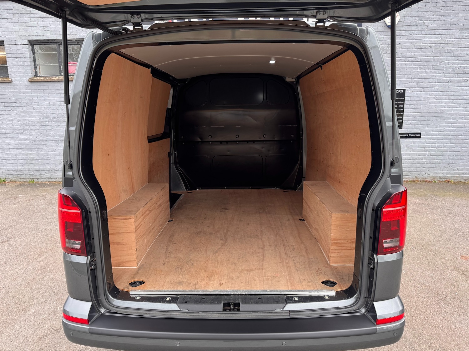 Used Volkswagen Transporter 2022 for sale - 77687611: Photo 14