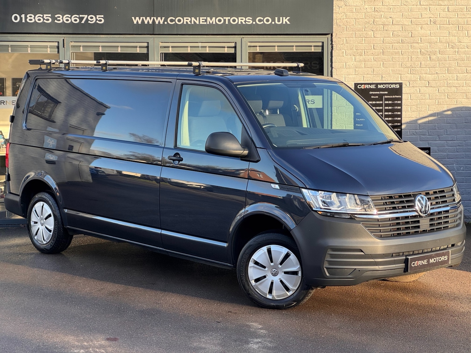 Used Volkswagen Transporter 2023 for sale - 77251476: Photo 2