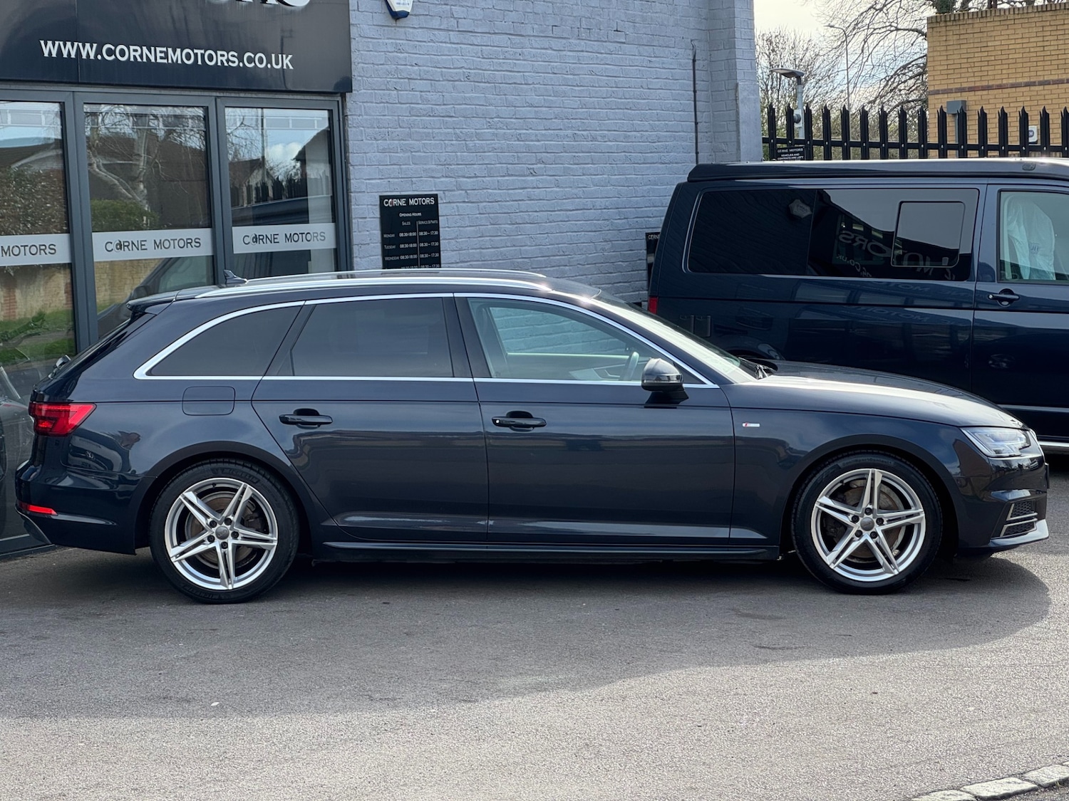 Used Audi A4 Avant 2016 for sale - 77822429: Photo 8