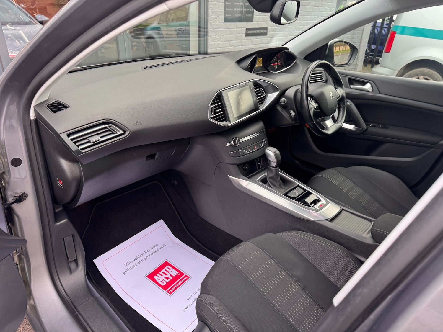 Used Peugeot 308 2017 for sale - 77166178: Photo 16