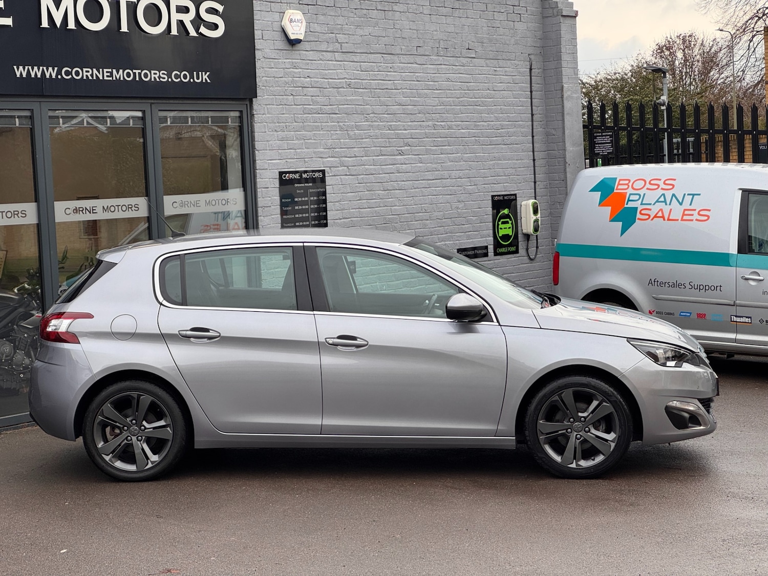 Used Peugeot 308 2017 for sale - 77166178: Photo 6