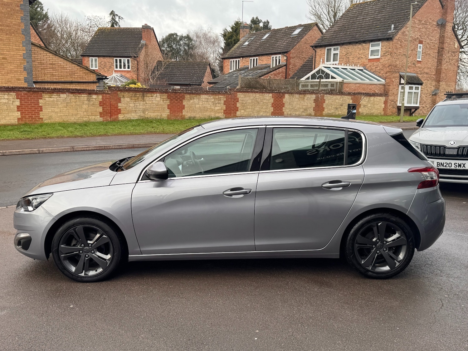 Used Peugeot 308 2017 for sale - 77166178: Photo 7
