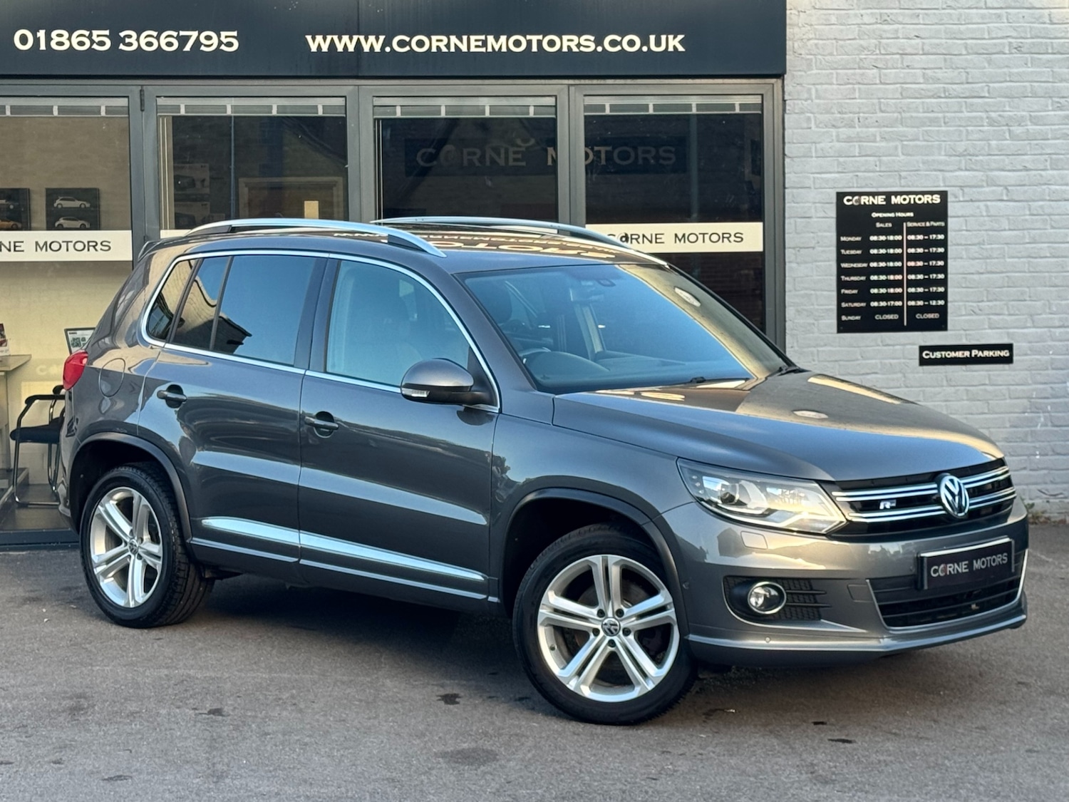 Used Volkswagen Tiguan 2015 for sale - 76281808: Photo 2