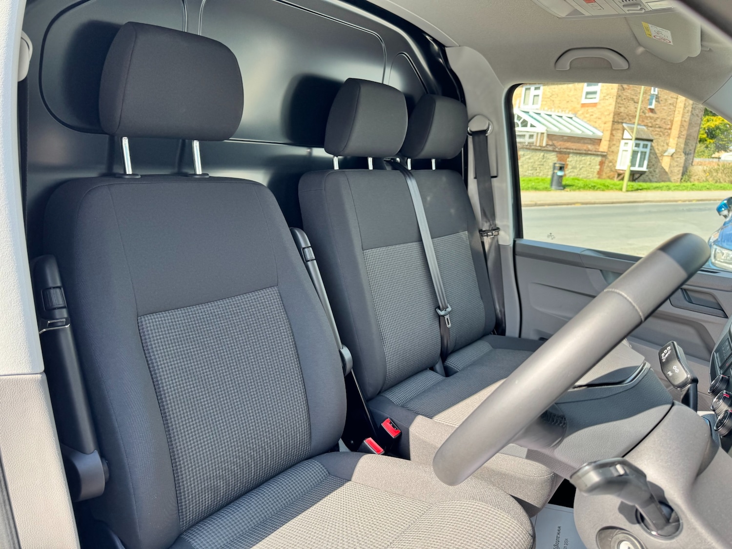 Used Volkswagen Transporter 2024 for sale - 76118050: Photo 11