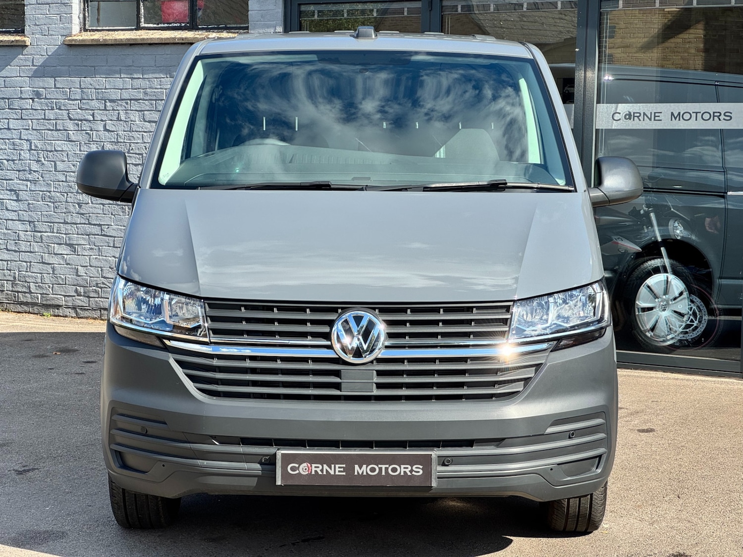 Used Volkswagen Transporter 2024 for sale - 76118050: Photo 3