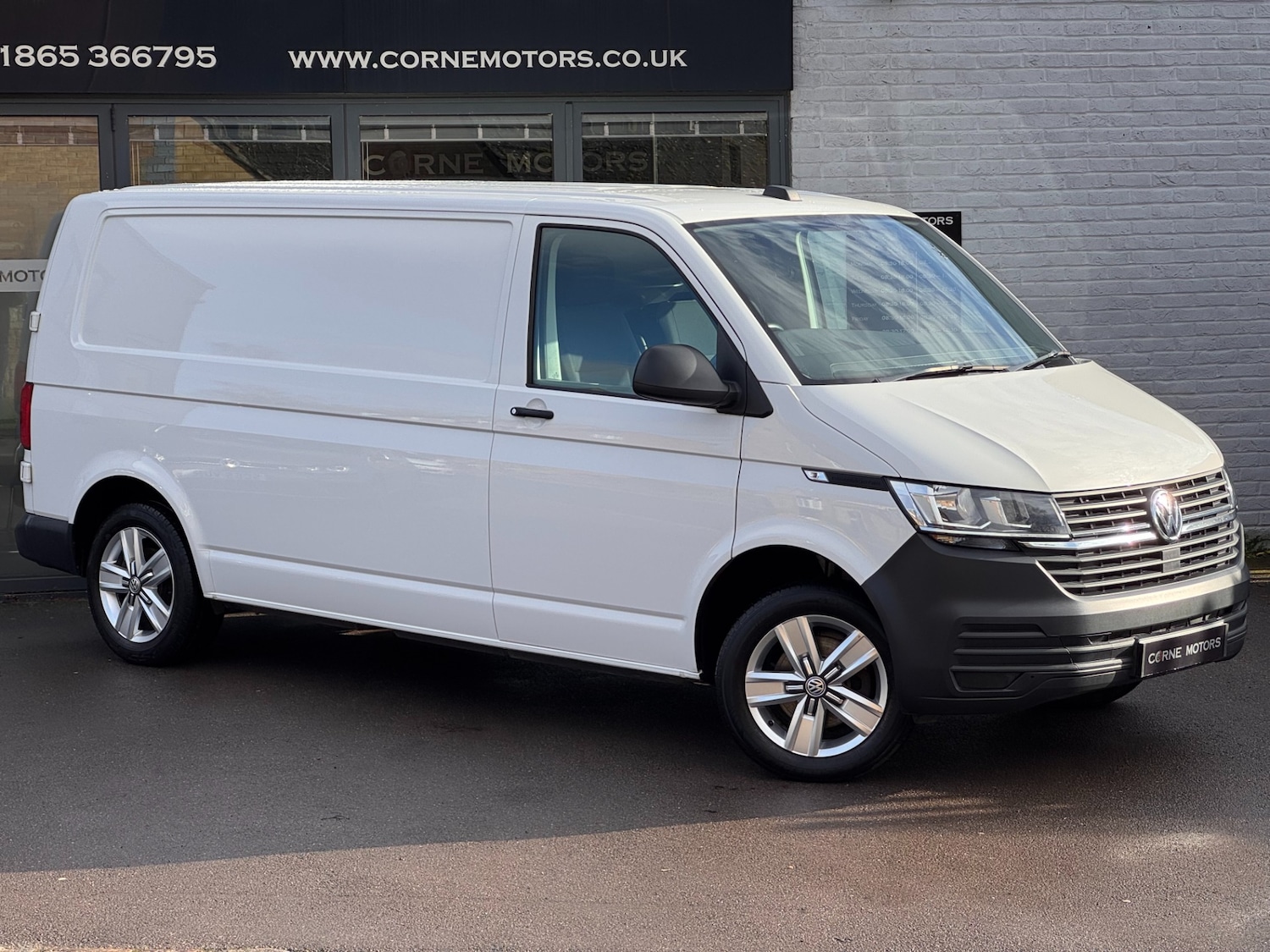 Used Volkswagen Transporter 2020 for sale - 77556965: Photo 2