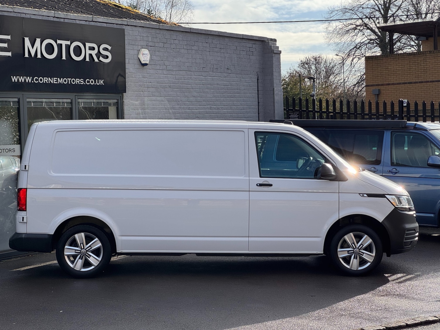 Used Volkswagen Transporter 2020 for sale - 77556965: Photo 4