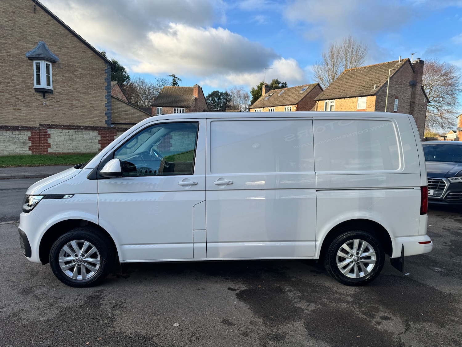 Used Volkswagen Transporter 2024 for sale - 76627382: Photo 5