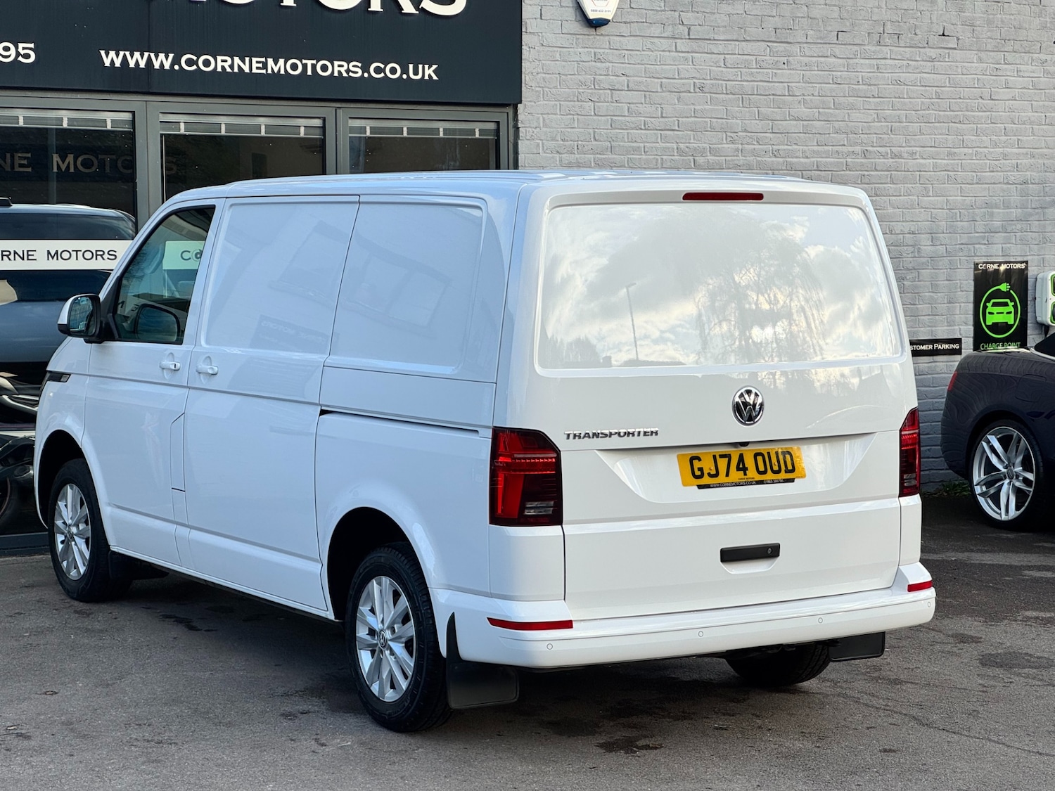 Used Volkswagen Transporter 2024 for sale - 76627382: Photo 8