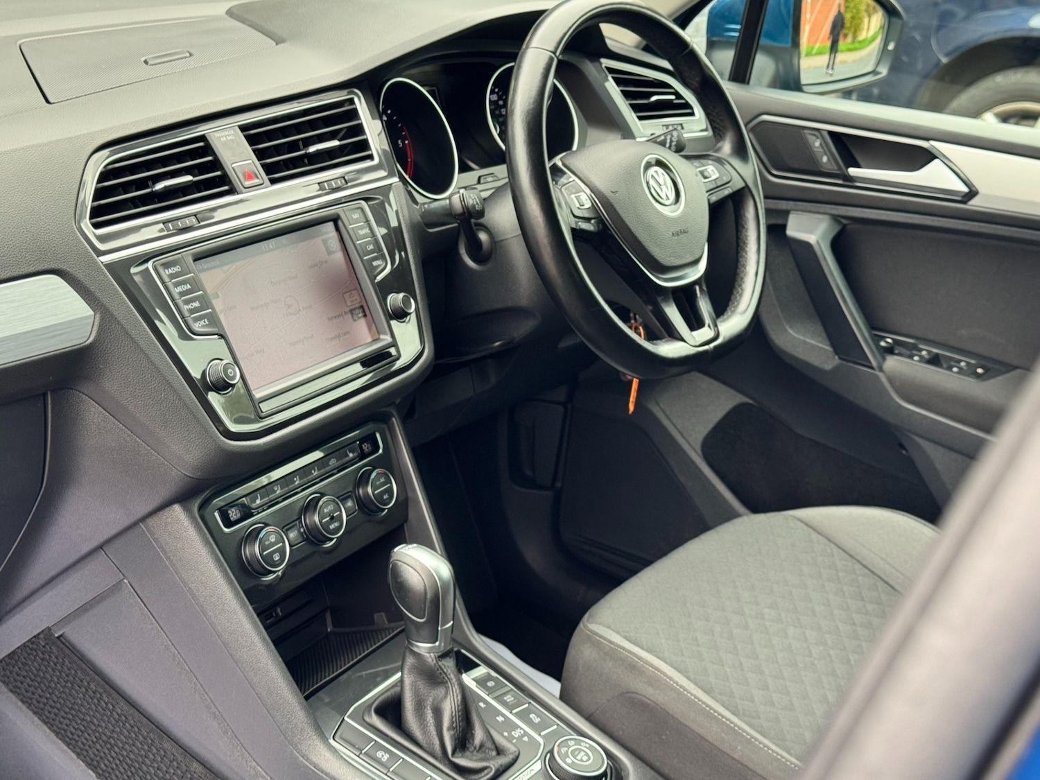 Used Volkswagen Tiguan 2017 for sale - 76324999: Photo 16