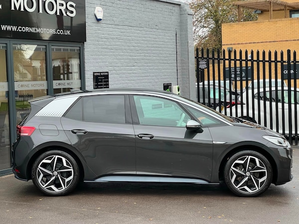Used Volkswagen ID.3 2020 for sale - 64730259: Photo 5