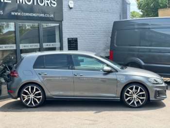 Used Volkswagen Golf 2017 for sale - 74824129: Photo