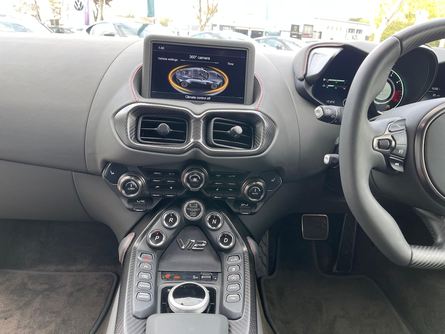 Used Aston Martin Vantage 2022 for sale - 77143300: Photo 10