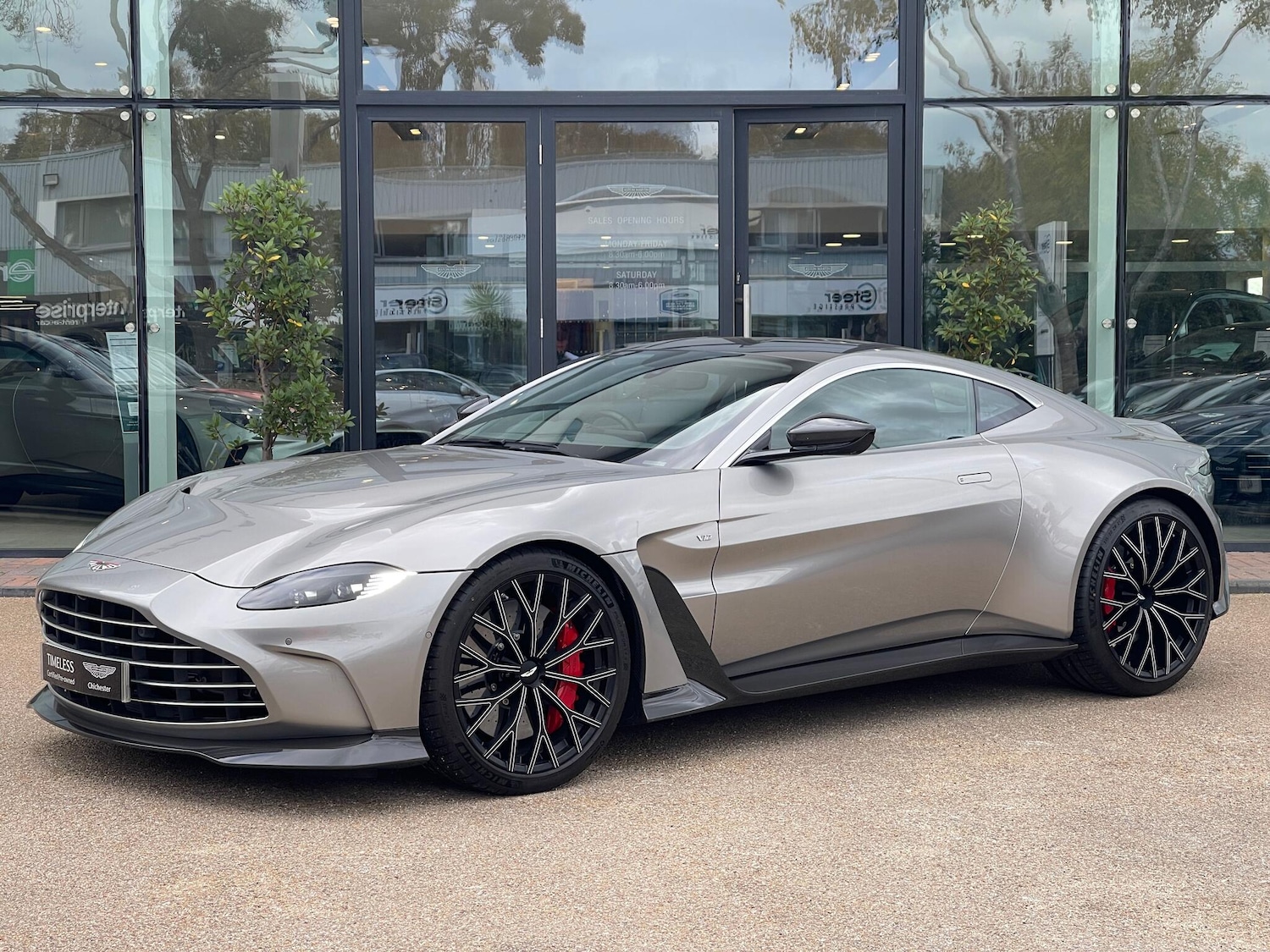 Used Aston Martin Vantage 2022 for sale - 77143300: Photo 13
