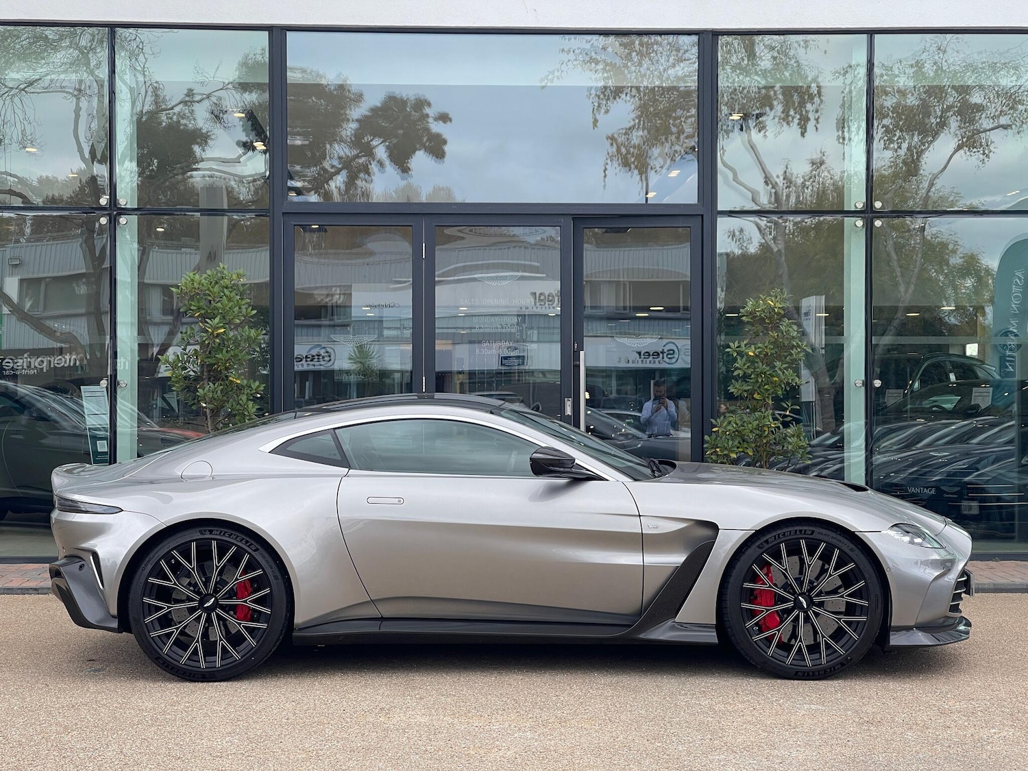 Used Aston Martin Vantage 2022 for sale - 77143300: Photo 15