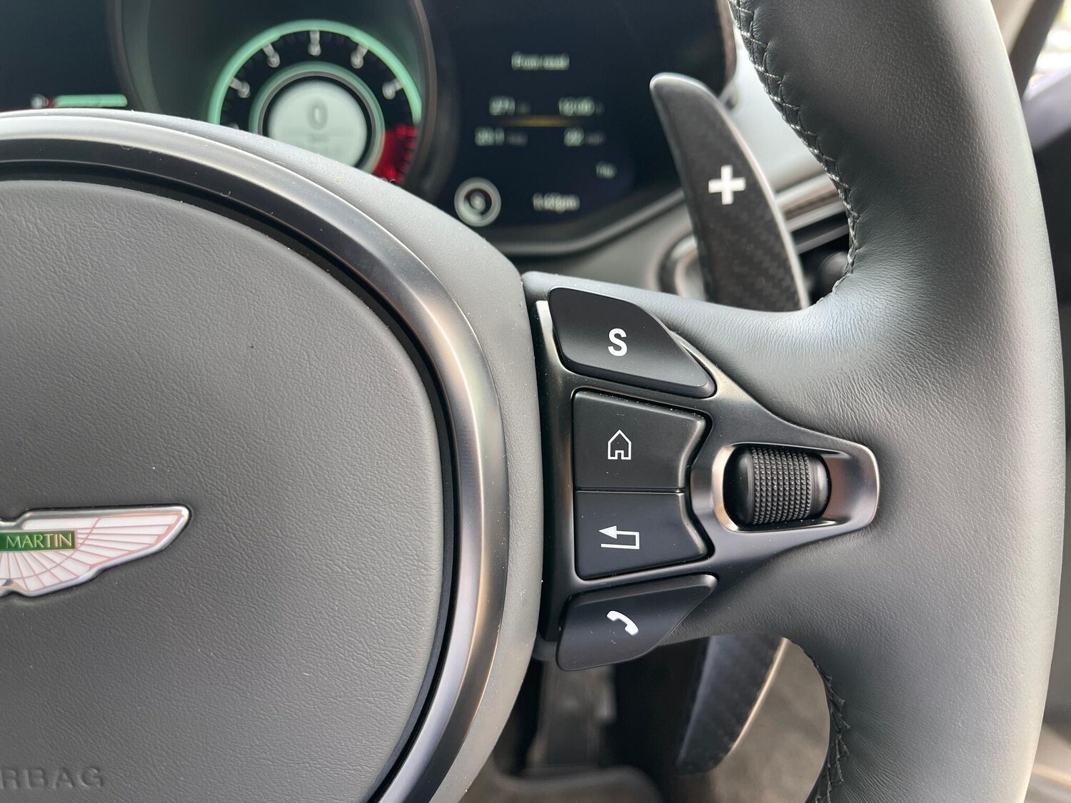 Used Aston Martin Vantage 2022 for sale - 77143300: Photo 48