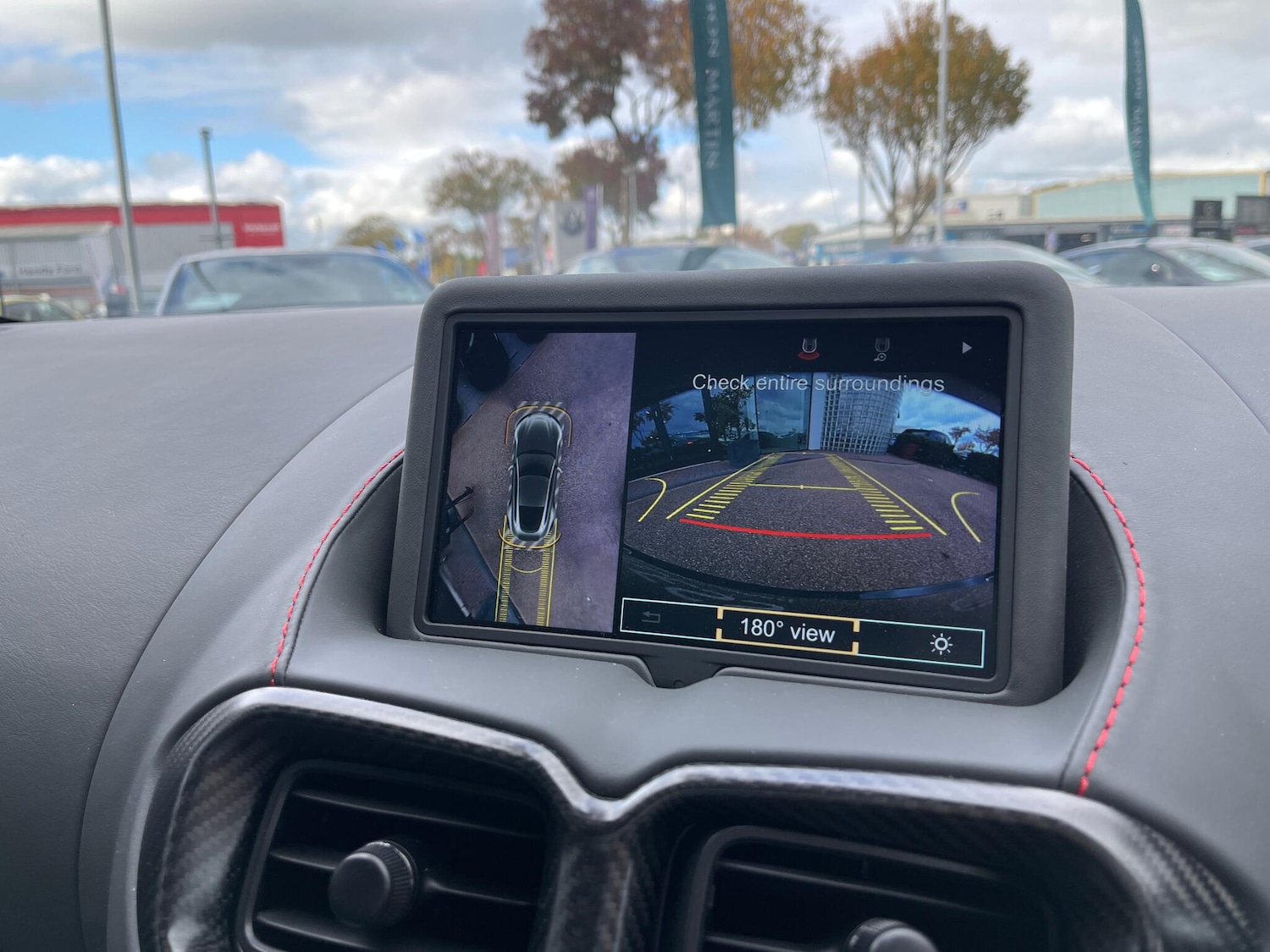 Used Aston Martin Vantage 2022 for sale - 77143300: Photo 54