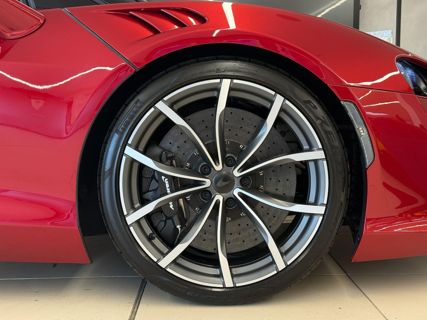 Used McLaren Artura for sale - 77039876: Photo 12