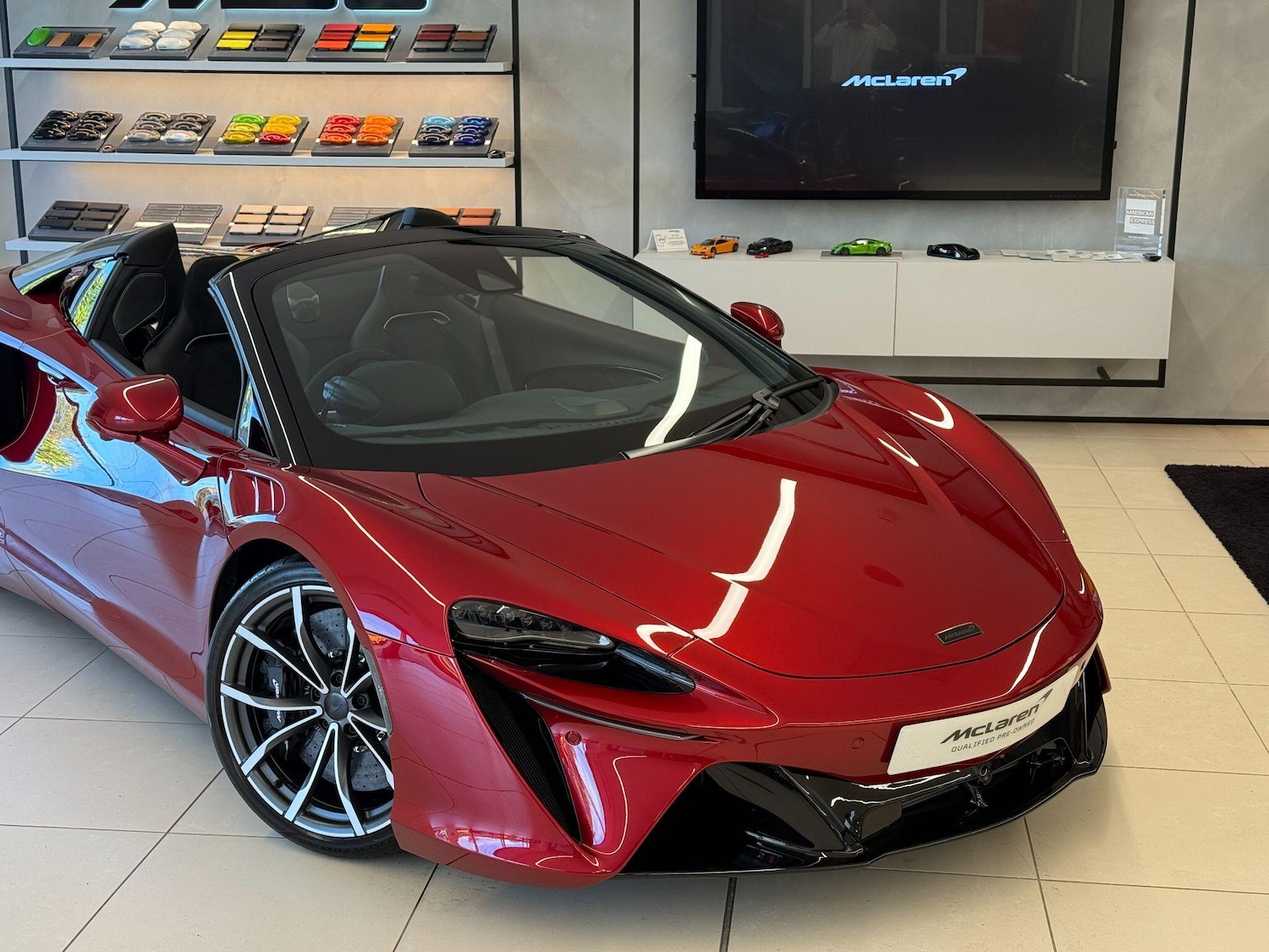 Used McLaren Artura for sale - 76572207: Photo 2