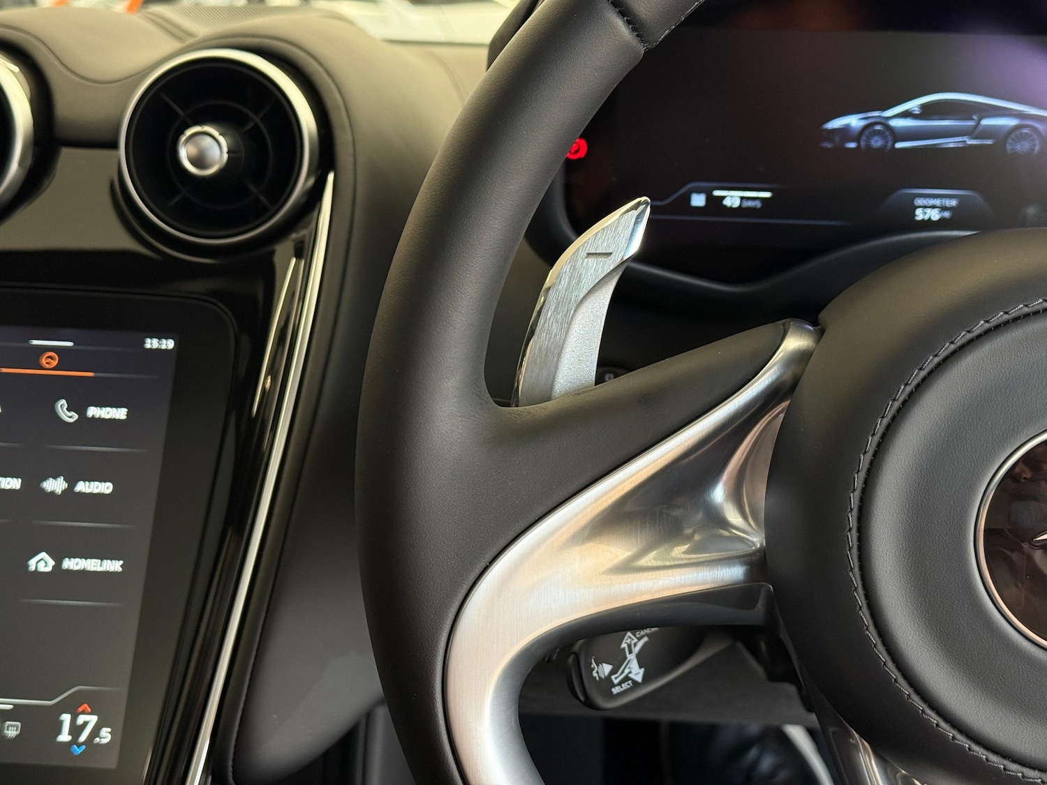 Used McLaren GT 2025 for sale - 76189997: Photo 19