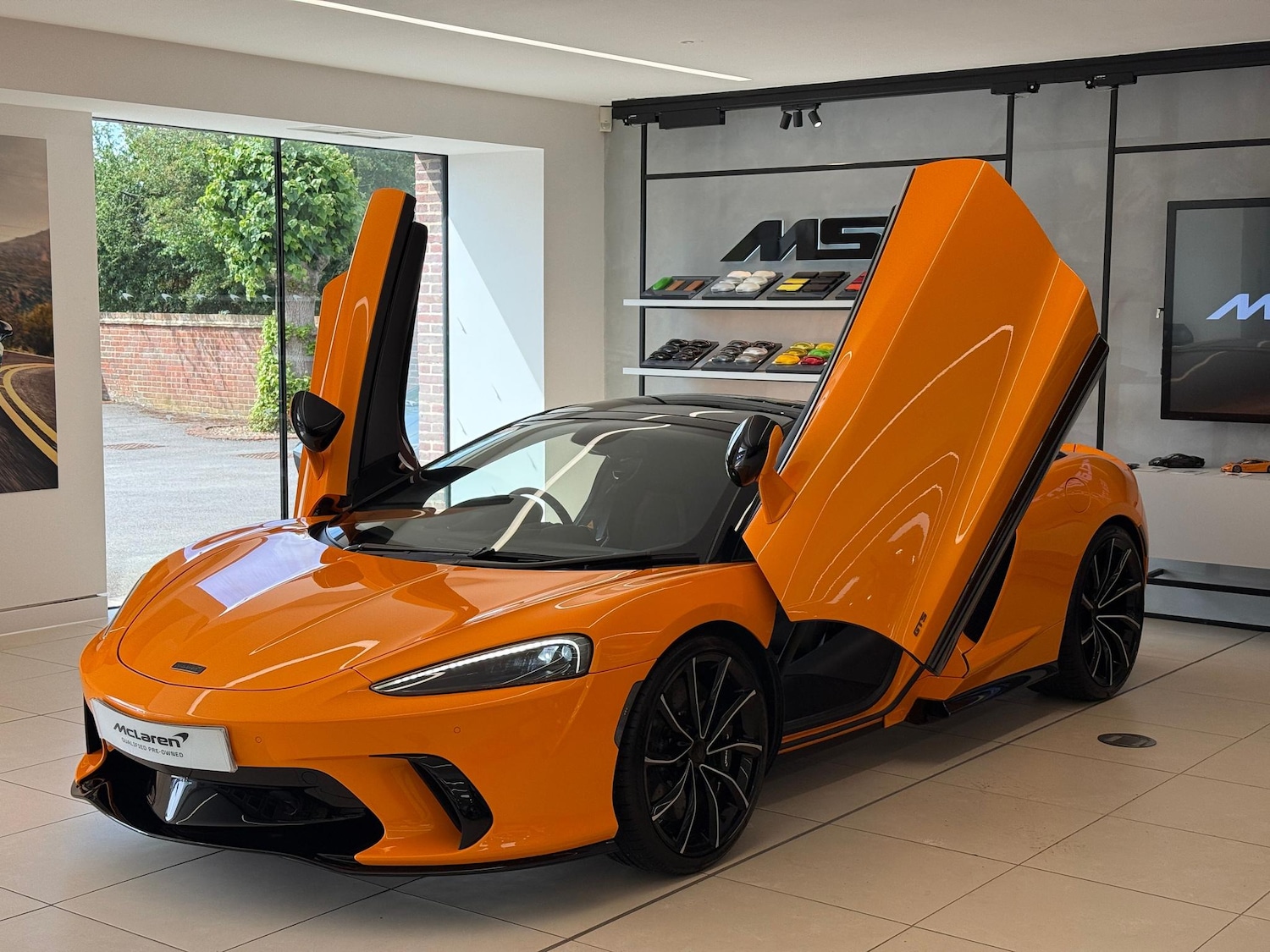 Used McLaren GT 2025 for sale - 76189997: Photo 33