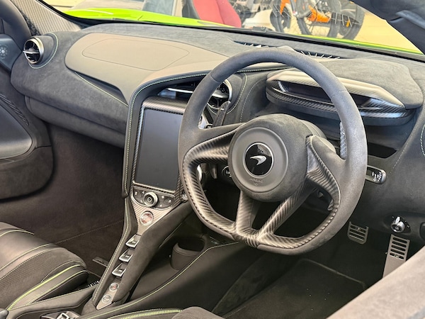 Used McLaren 720S 2022 for sale - 76337120: Photo 13