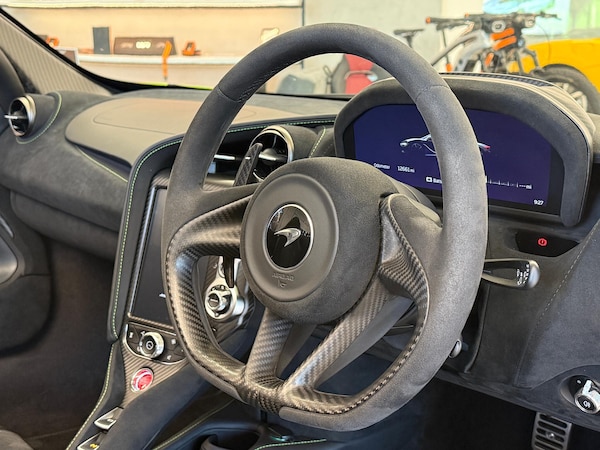 Used McLaren 720S 2022 for sale - 76337120: Photo 15