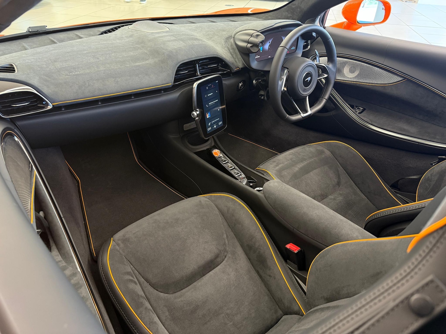 Used McLaren Artura 2025 for sale - 76646218: Photo 11