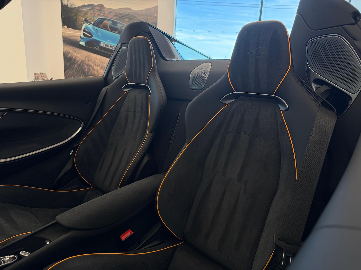 Used McLaren Artura 2025 for sale - 76646218: Photo 12