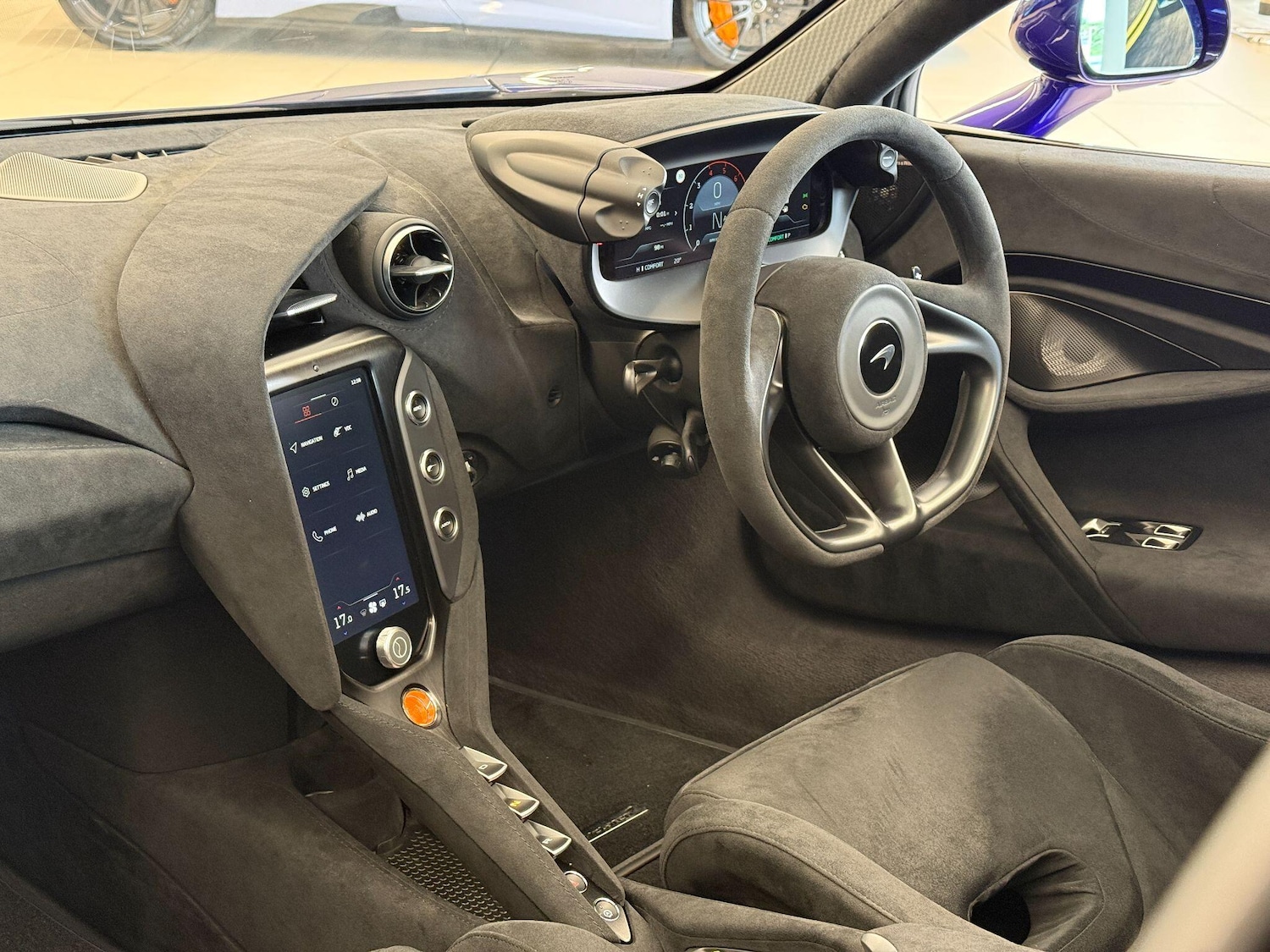 Used McLaren 750S 2025 for sale - 76800979: Photo 11