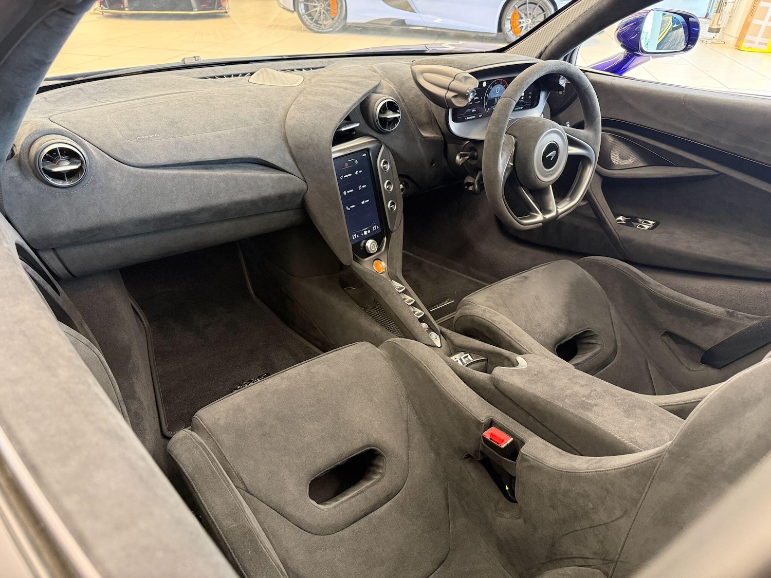 Used McLaren 750S 2025 for sale - 76800979: Photo 9