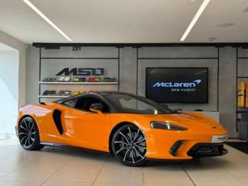 (25) - 4.0T V8 Coupe 2dr Petrol SSG Euro 6 (s/s) (620 ps)