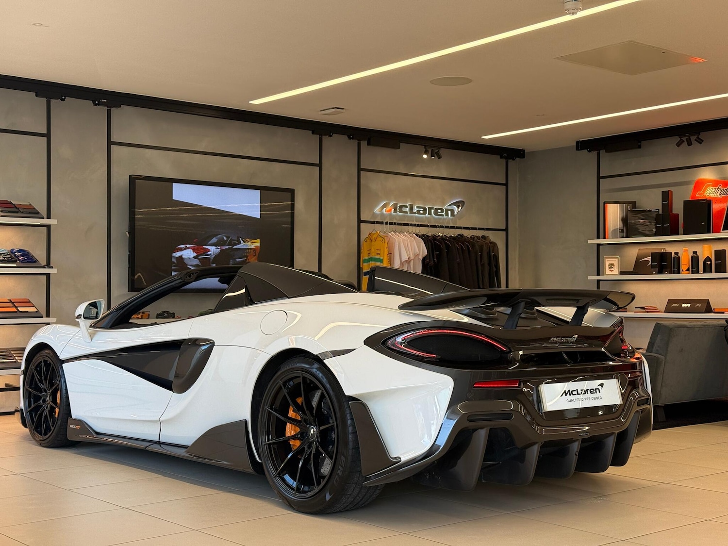 Used McLaren 600LT 2020 for sale - 76926214: Photo 13