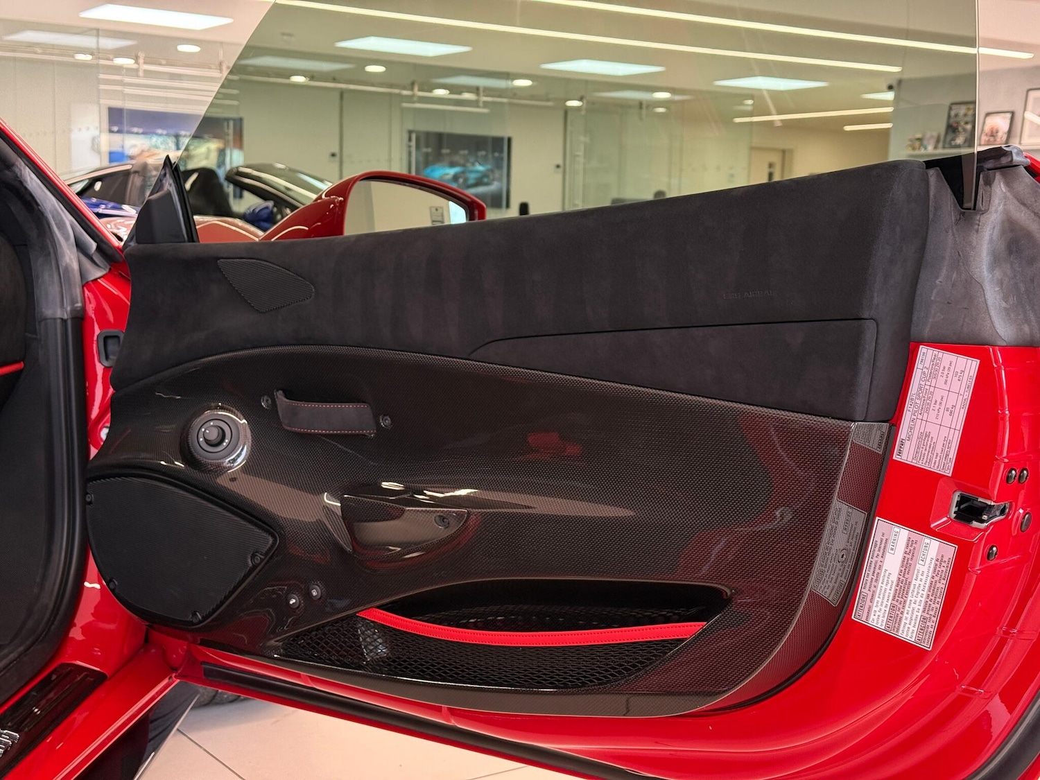 Used Ferrari 488 Pista 2019 for sale - 76389346: Photo 17