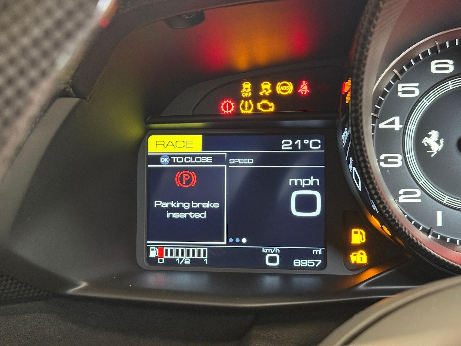 Used Ferrari 488 Pista 2019 for sale - 76389346: Photo 28