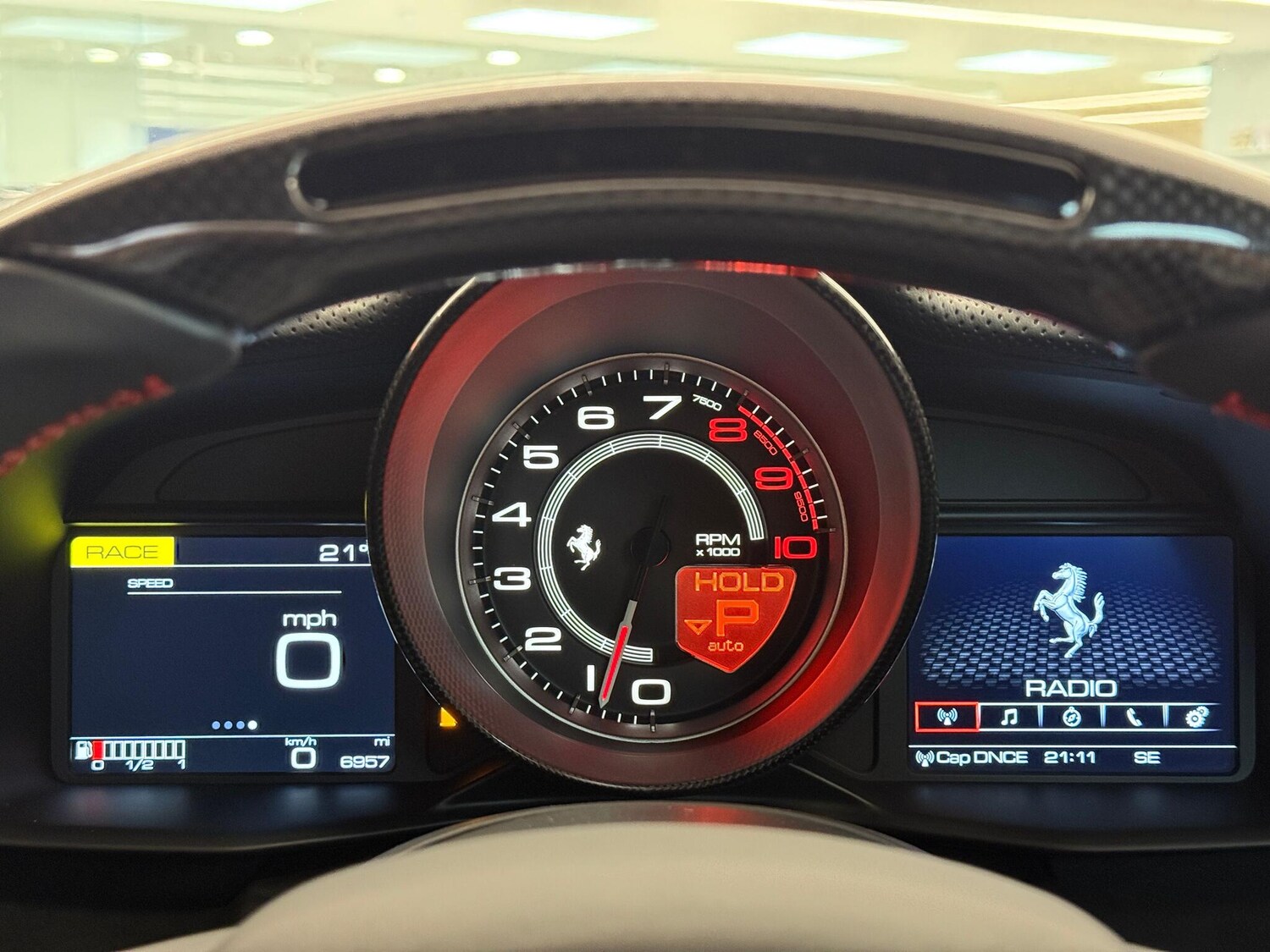 Used Ferrari 488 Pista 2019 for sale - 76389346: Photo 32