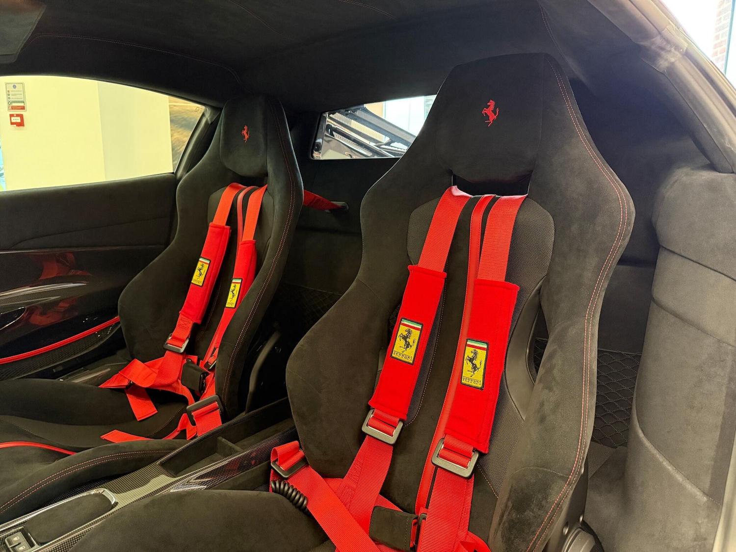 Used Ferrari 488 Pista 2019 for sale - 76389346: Photo 37