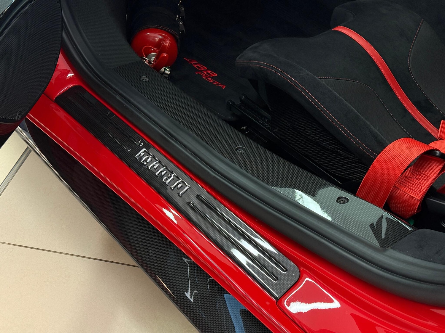 Used Ferrari 488 Pista 2019 for sale - 76389346: Photo 38