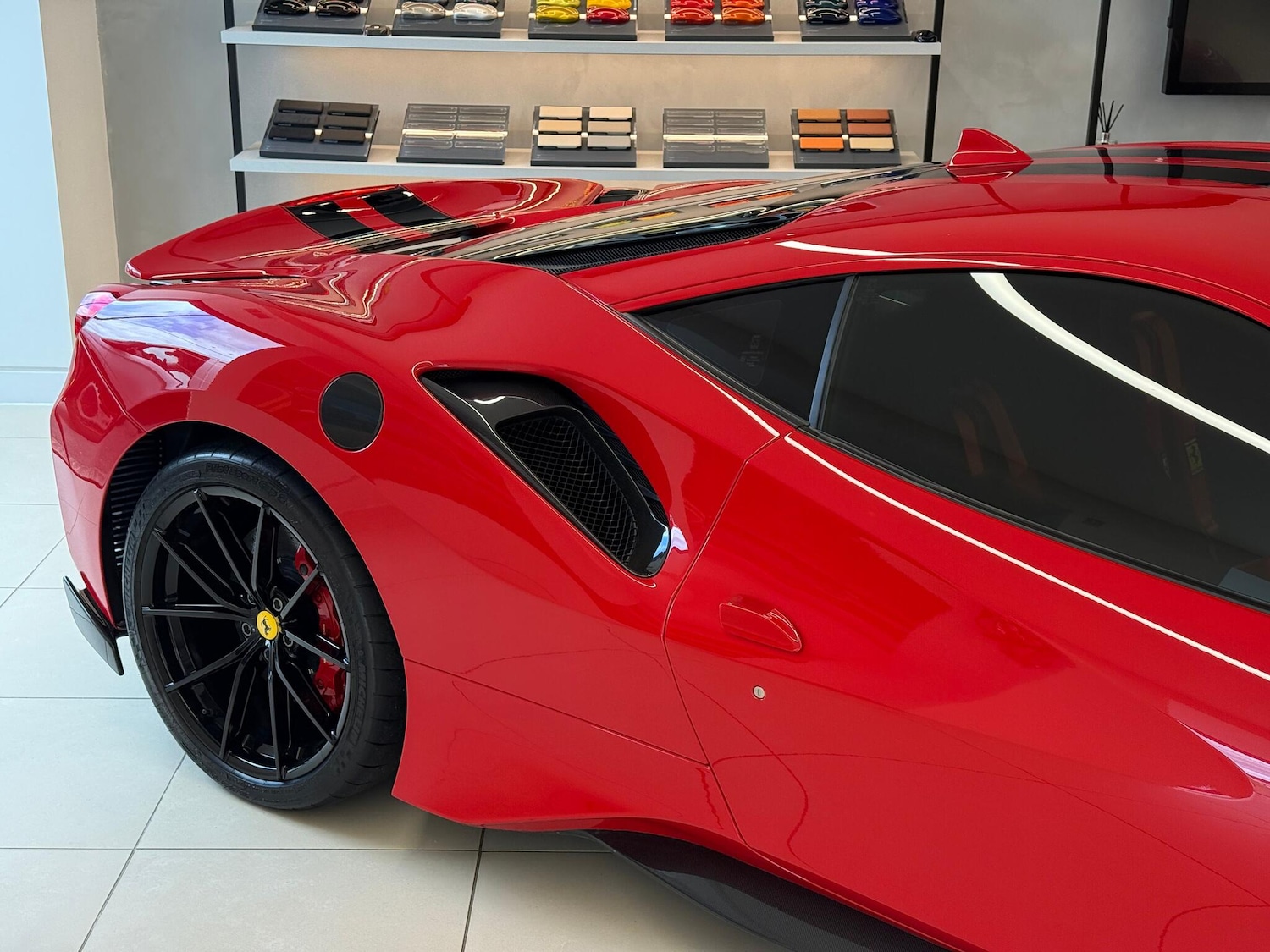 Used Ferrari 488 Pista 2019 for sale - 76389346: Photo 54