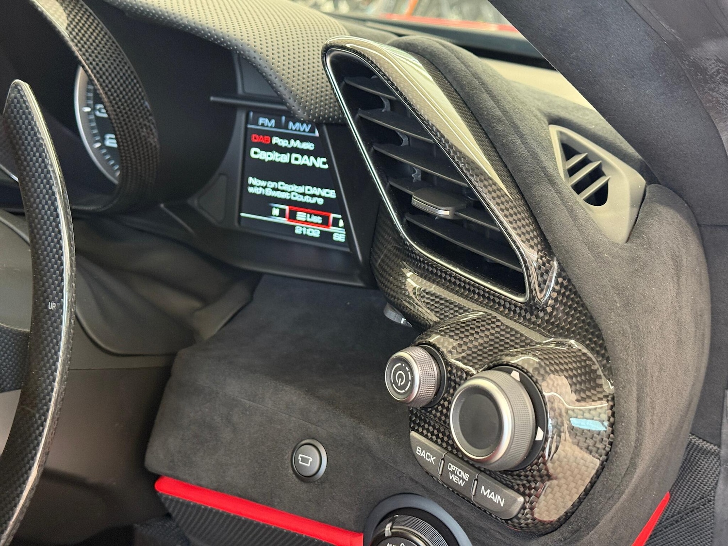 Used Ferrari 488 Pista 2019 for sale - 76389346: Photo 6