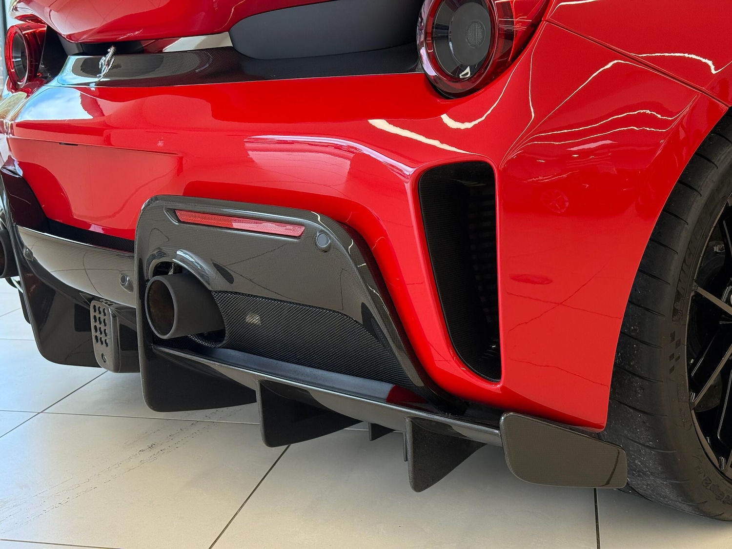 Used Ferrari 488 Pista 2019 for sale - 76389346: Photo 8