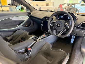 Used McLaren Artura 2024 for sale - 76189006: Photo