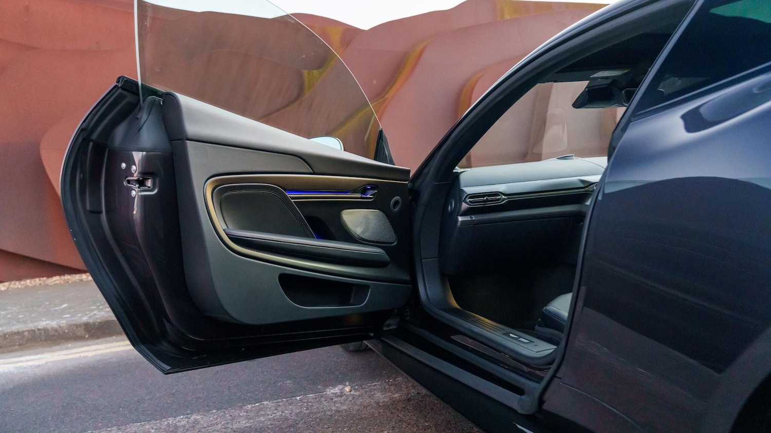 Used Aston Martin Vanquish for sale - 77190732: Photo 17