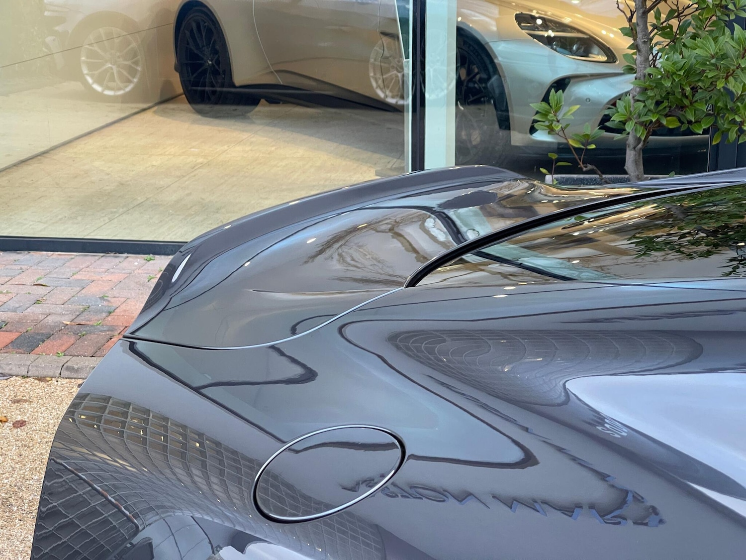 Used Aston Martin Vanquish for sale - 77190732: Photo 35