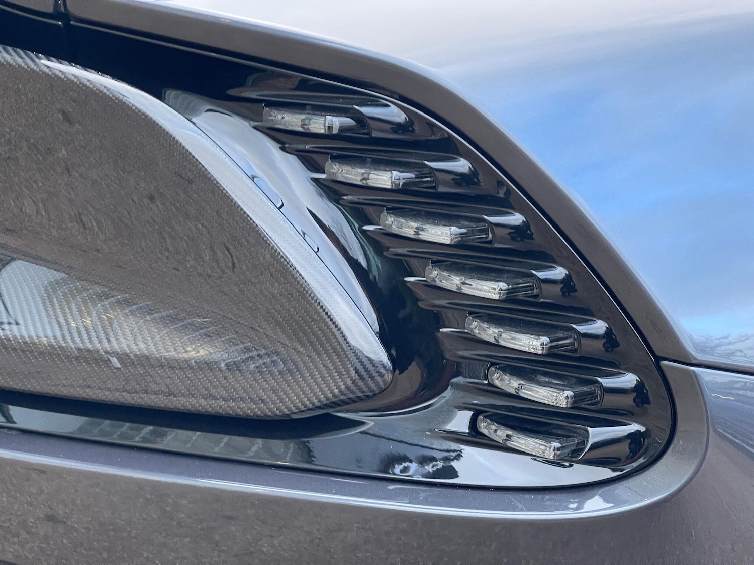 Used Aston Martin Vanquish for sale - 77190732: Photo 36