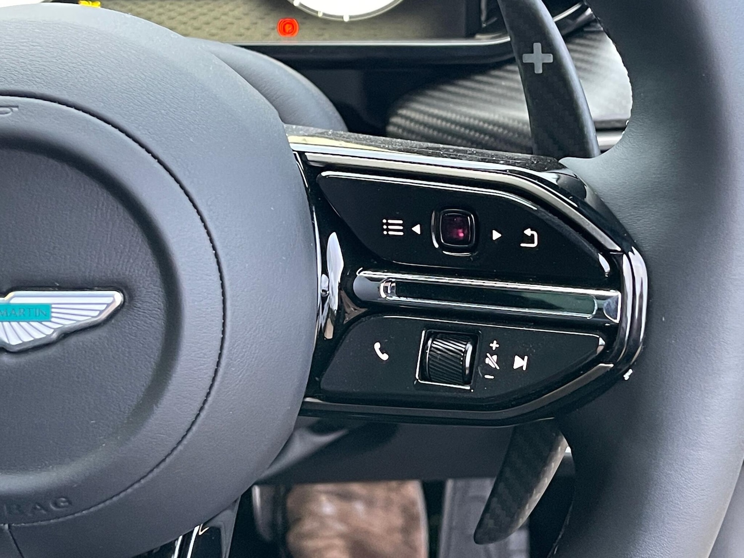 Used Aston Martin Vanquish for sale - 77190732: Photo 44