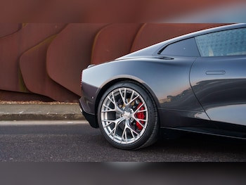 Used Aston Martin Vanquish 2026 for sale - 77190732: Photo