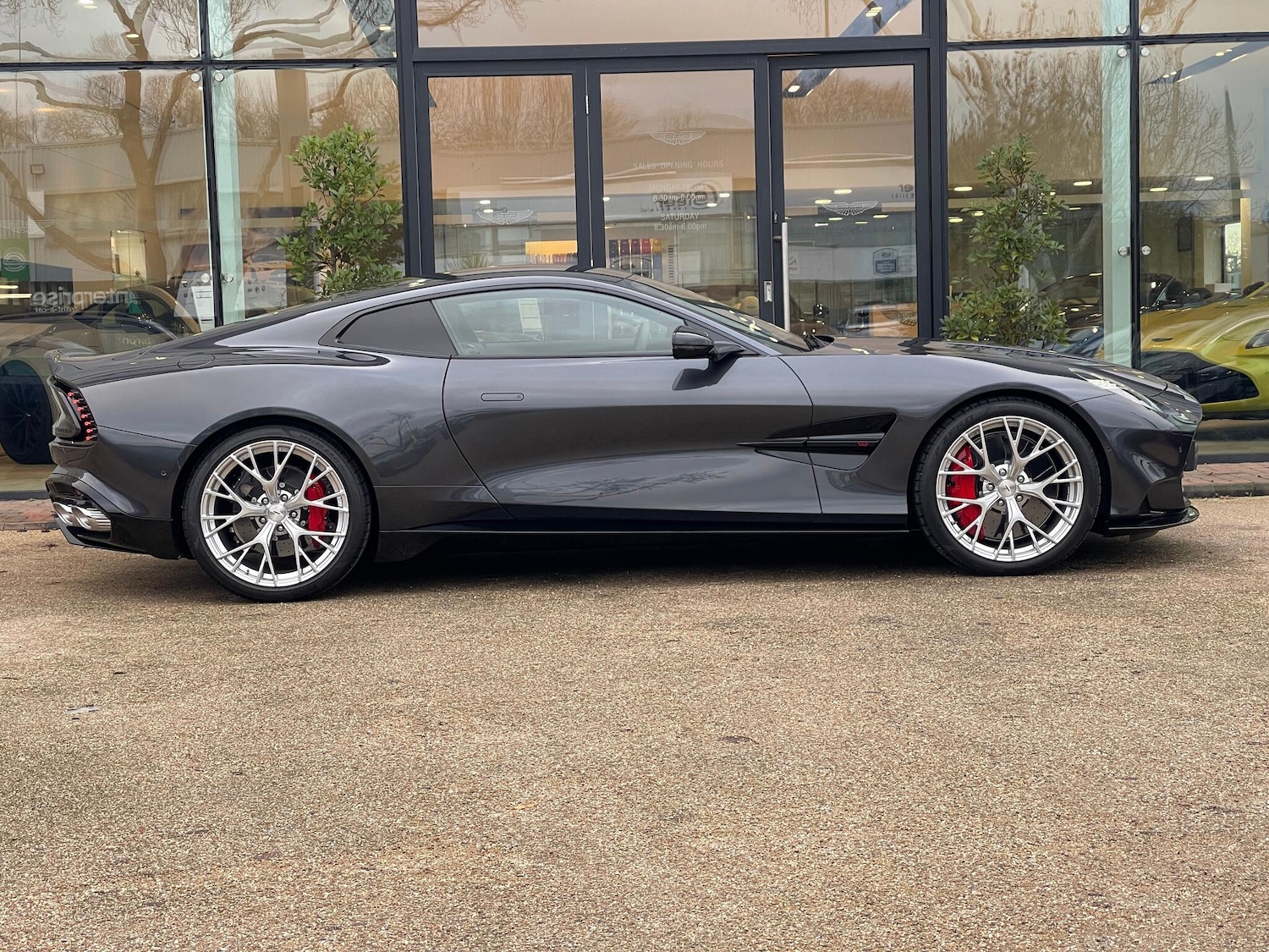 Used Aston Martin Vanquish for sale - 77190732: Photo 55