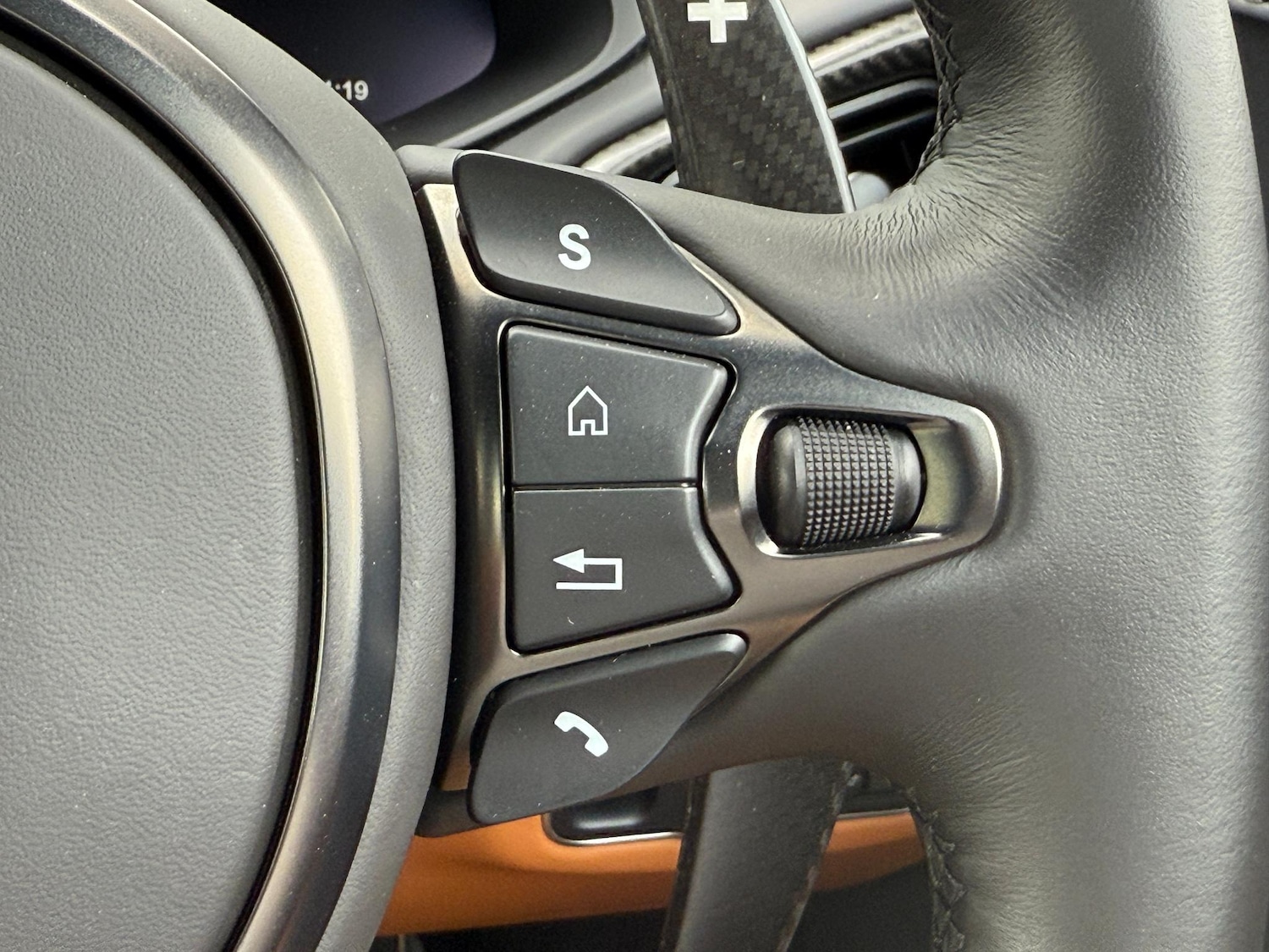 Used Aston Martin Vantage 2023 for sale - 77144373: Photo 48