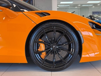 Used McLaren Artura 2023 for sale - 75978807: Photo